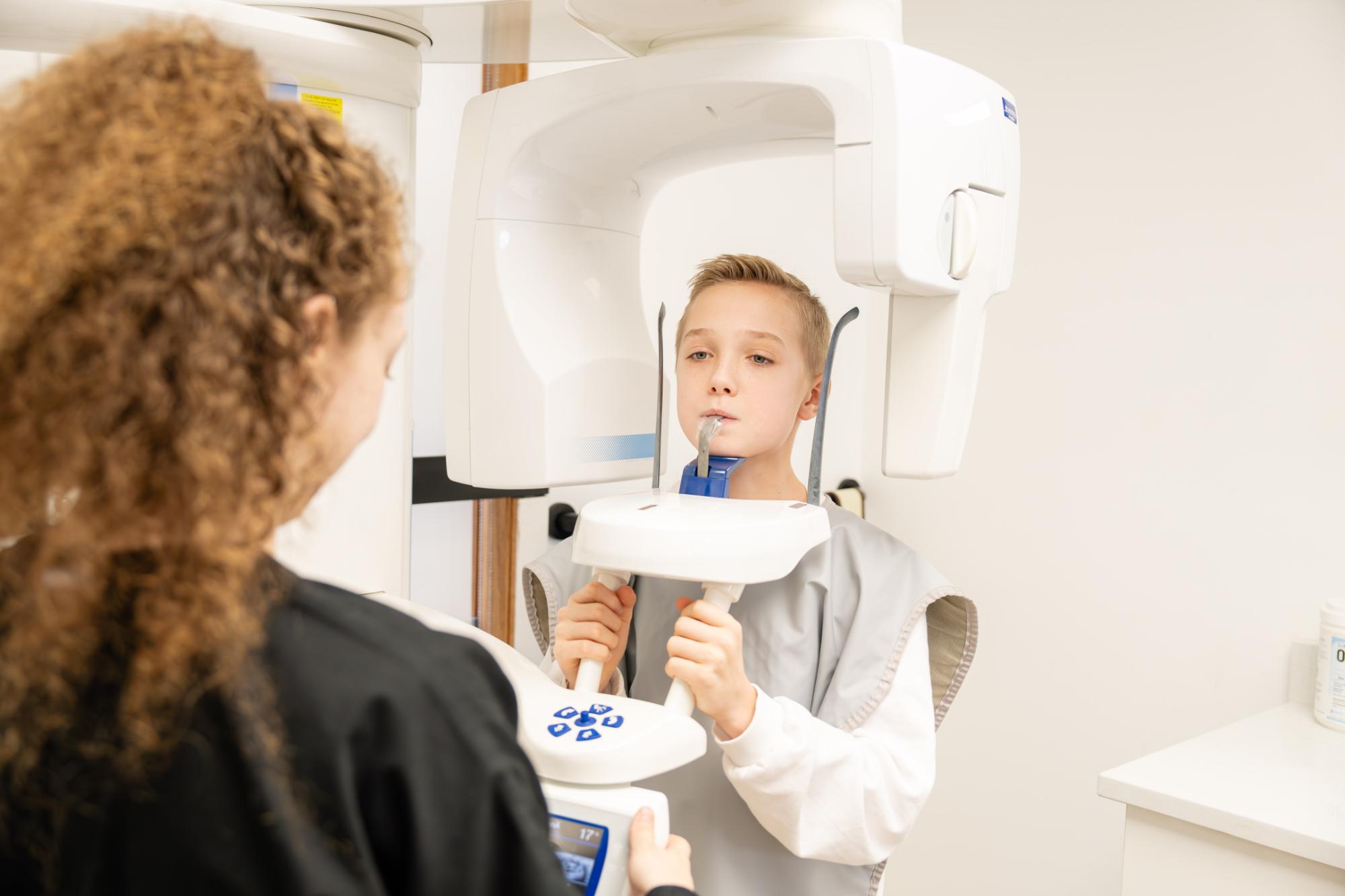 manzella-ortho-patient-interaction-03261